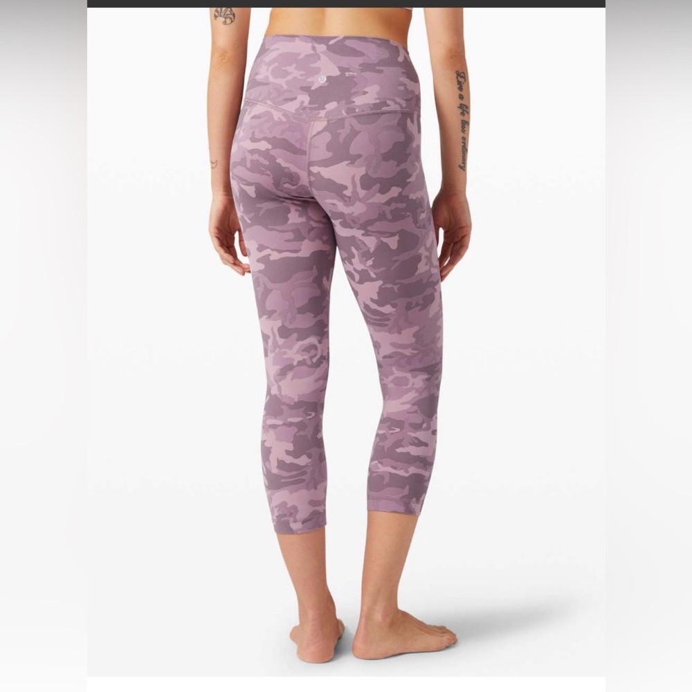 Lululemon Align Crop *21" size 6
